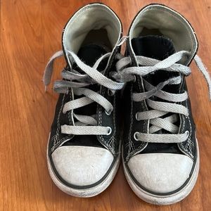 Toddler boys Converse high top sneakers